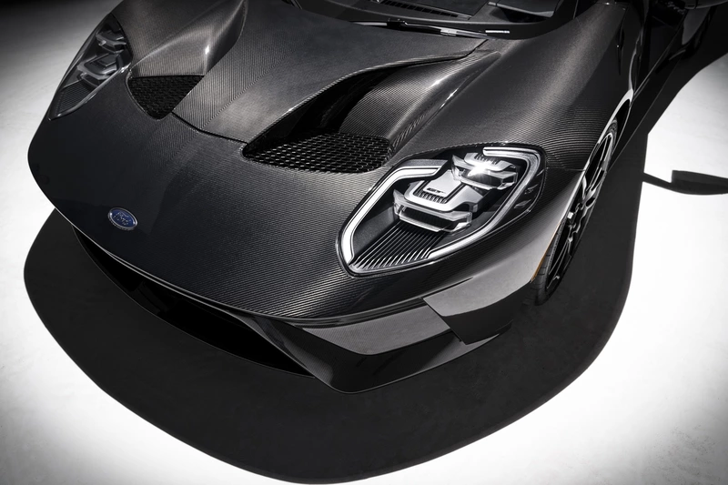 The 2021 model year Ford GT introduces a new graphics package.