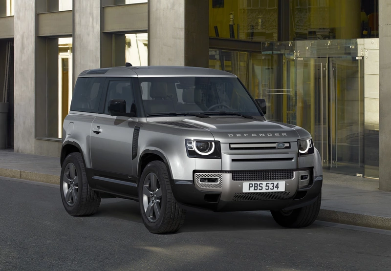 The 2021 Land Rover Defender with a new X-Dynamic class and a two-door body has been unveiled.