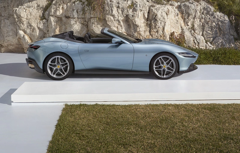 Ferrari Roma Spyder, Audi's new naming strategy: today's automotive news.