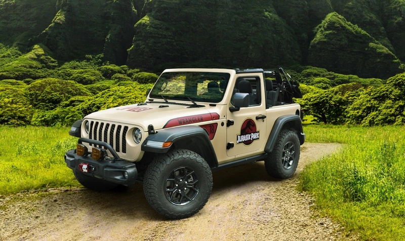 Jeep Wrangler Releases "Jurassic Park" Release Commemorative Graphic Pack