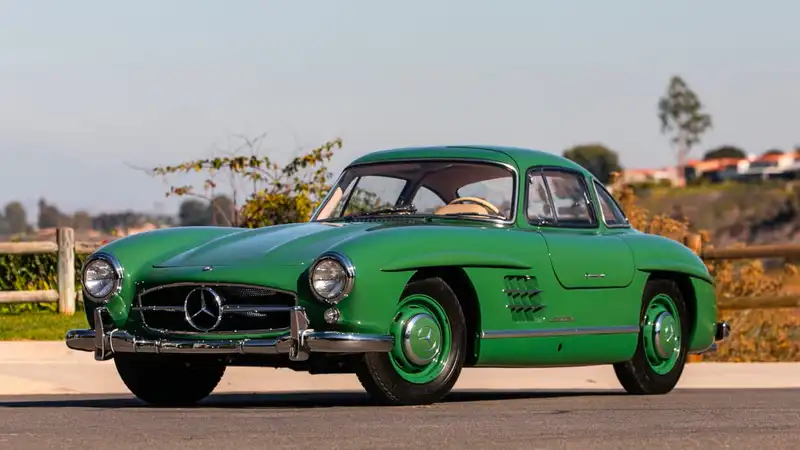 Unique Mittelgruen painted Mercedes 300SL Gullwing available.