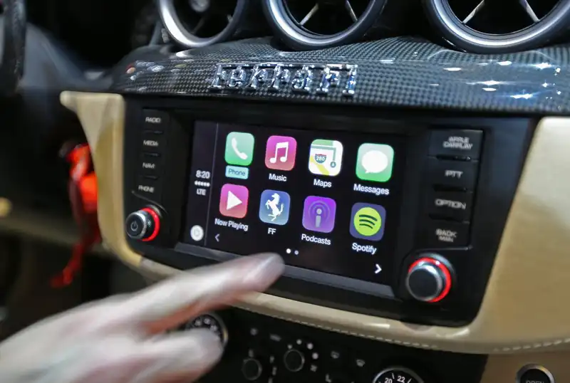 The smartphone is better, so Ferrari will throw away native navigation