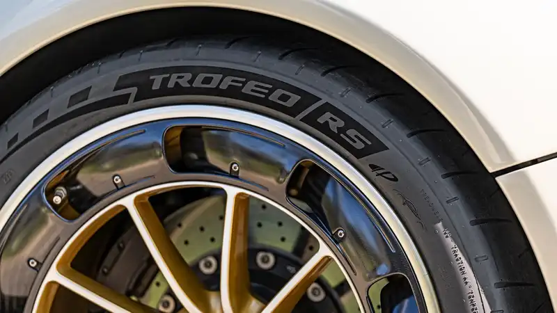 Pirelli and Bosch develop software-based smart tires