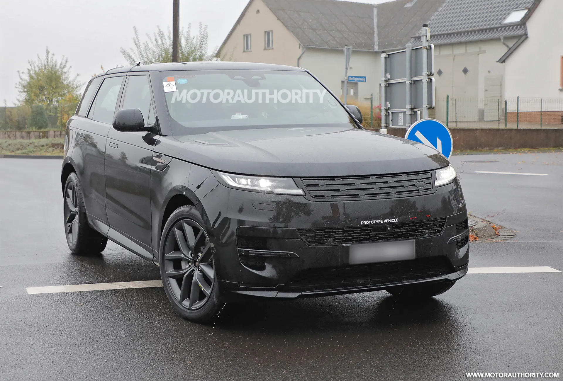 2026 Range Rover Sport Electric spotted with almost zero camouflage.